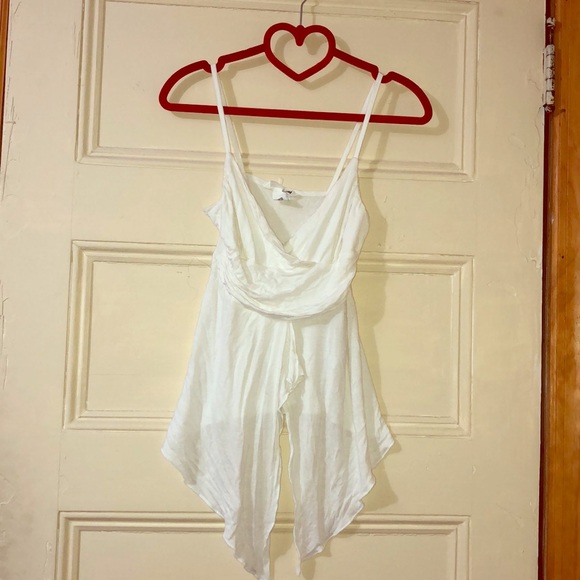 H&M Tops - 90s Vintage Split Front Handkerchief Top